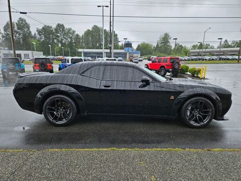 Used 2021 Dodge Challenger R/T Scat Pack RWD image 6