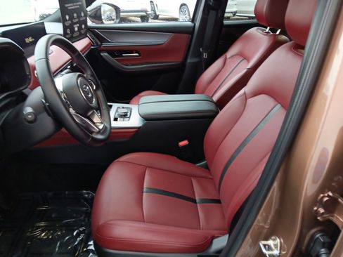 Certified 2025 MAZDA CX-70 Plug-In Hybrid w/ Premium Plus image 16