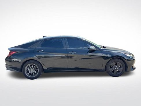 Used 2021 Hyundai Elantra SEL FWD image 6