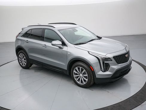 Used 2023 Cadillac XT4 Sport image 2