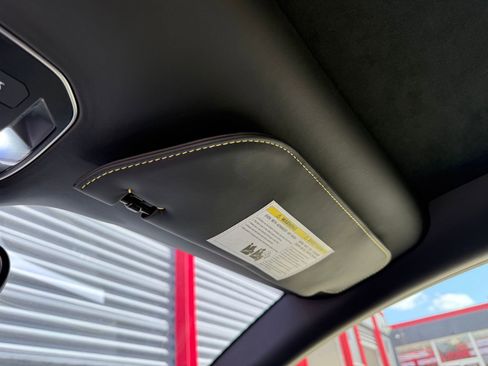 Used 2017 Ferrari GTC4Lusso AWD/4WD image 48