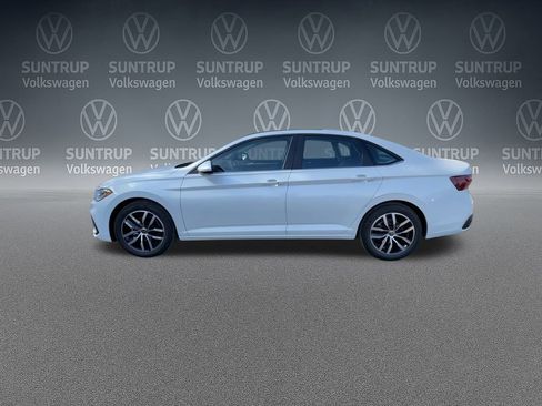 New 2025 Volkswagen Jetta SE image 12