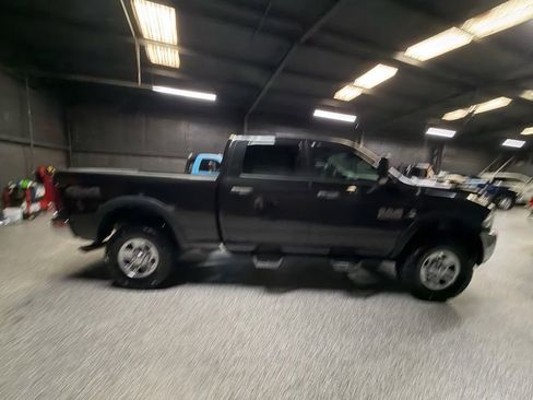 Used 2017 RAM 2500 Tradesman w/ Chrome Appearance Group AWD/4WD image 4