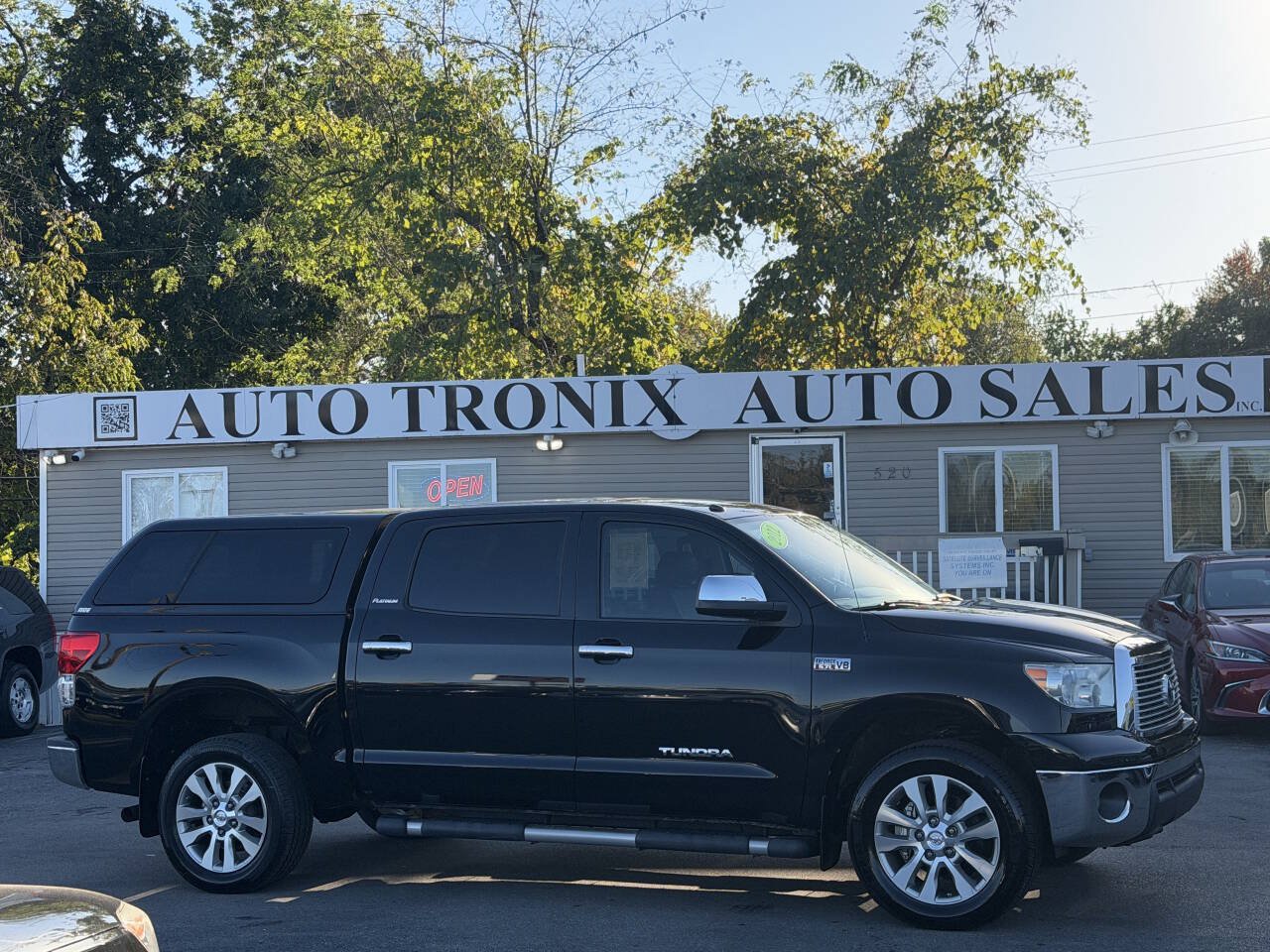 Used 2012 Toyota Tundra Limited w/ Platinum Pkg AWD/4WD image 37