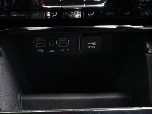 Used 2022 Jeep Grand Cherokee L Limited AWD/4WD image 22