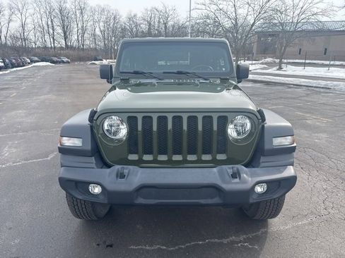 Used 2020 Jeep Wrangler Sport image 2