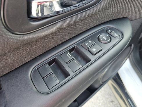 Used 2019 Honda HR-V Sport image 29