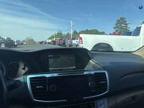 Used 2014 Honda Accord EX-L image 30