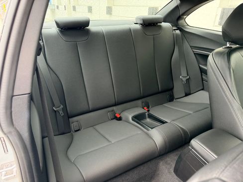 Used 2016 BMW M235i xDrive Coupe image 12