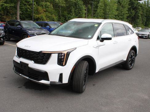 New 2026 Kia Sorento S image 5