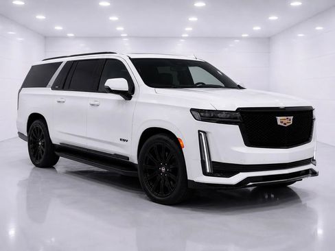 Used 2022 Cadillac Escalade ESV Sport w/ Touring Package AWD/4WD image 7