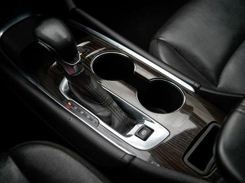 Used 2024 Chevrolet Malibu LT image 30