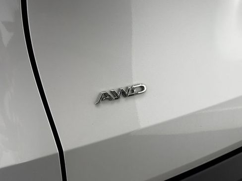 Used 2024 Toyota Grand Highlander AWD image 7