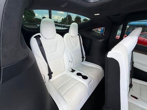 Used 2022 Tesla Model X AWD/4WD image 32