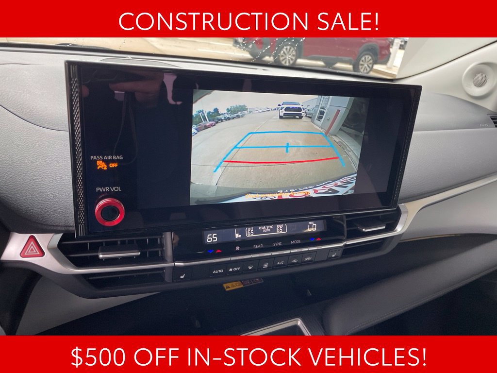 Used 2026 Toyota Sienna XLE AWD/4WD image 21