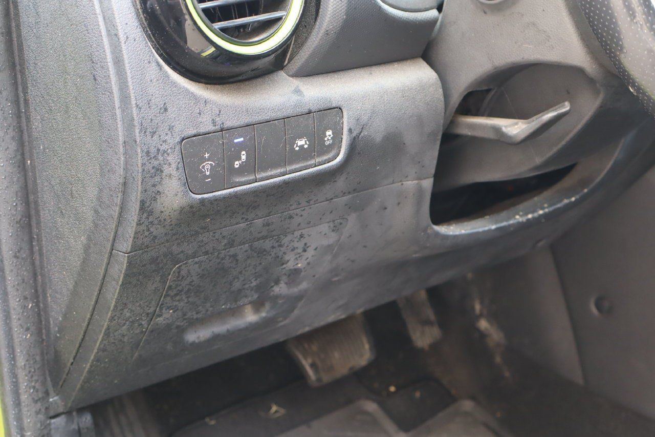 Used 2019 Hyundai Kona Limited AWD/4WD image 23