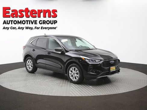 Used 2023 Ford Escape Active AWD/4WD image 48