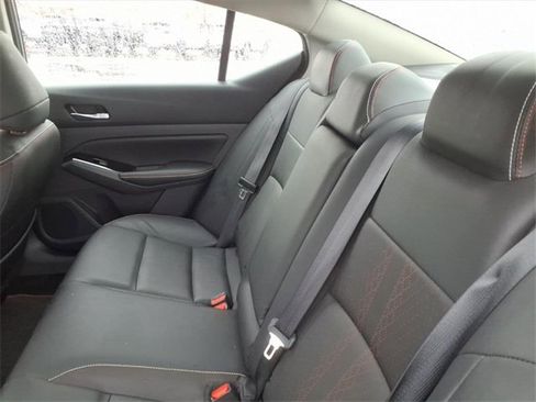 Used 2024 Nissan Altima 2.0 SR image 18