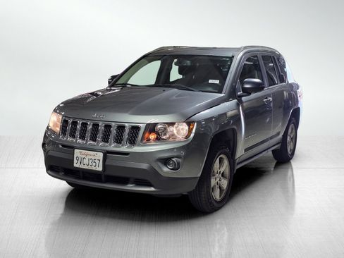 Used 2014 Jeep Compass Sport w/ Power Value Group image 3