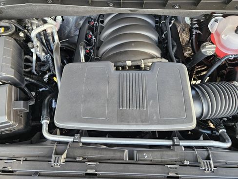 New 2026 Chevrolet Suburban LT w/ Comfort Package RWD image 30