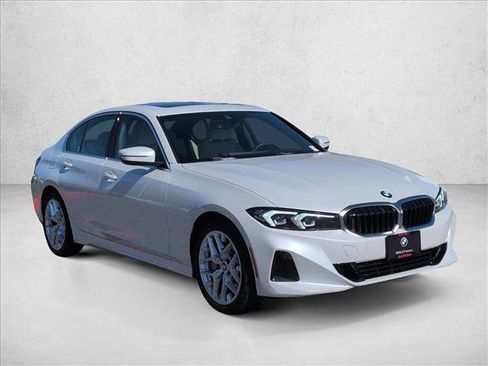 Used 2025 BMW 330i Sedan w/ Convenience Package RWD image 3