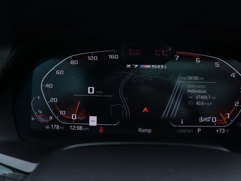 Used 2022 BMW X7 M50i image 33