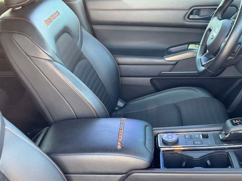 Certified 2023 Nissan Pathfinder Rock Creek image 10