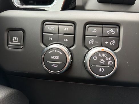 Used 2024 GMC Sierra 1500 Denali w/ Denali Reserve Package image 11