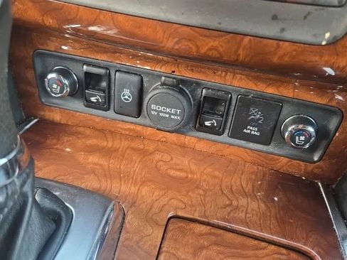 Used 2015 INFINITI QX80 4WD w/ Deluxe Technology Package image 10