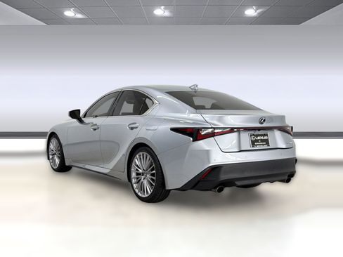 Certified 2023 Lexus IS 300 IS 300 w/ Premium Package image 3