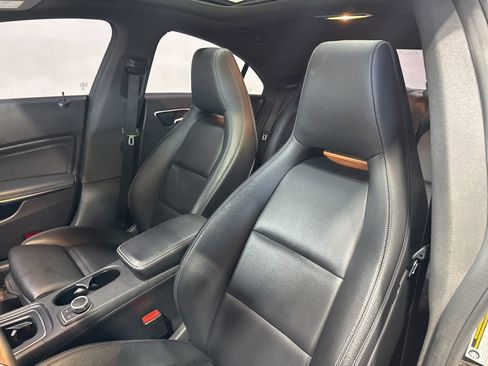 Used 2018 Mercedes-Benz CLA 250 4MATIC image 27