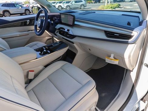 New 2026 Buick Enclave Avenir w/ Super Cruise Package AWD/4WD image 24
