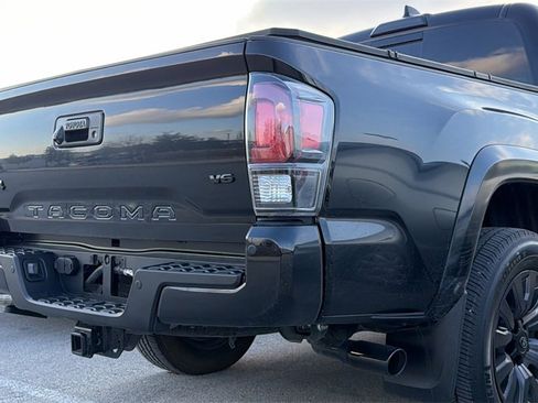 Used 2023 Toyota Tacoma Limited image 10