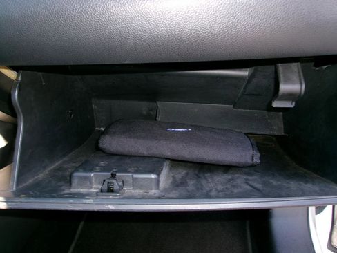 Used 2013 Ford Edge Limited image 19