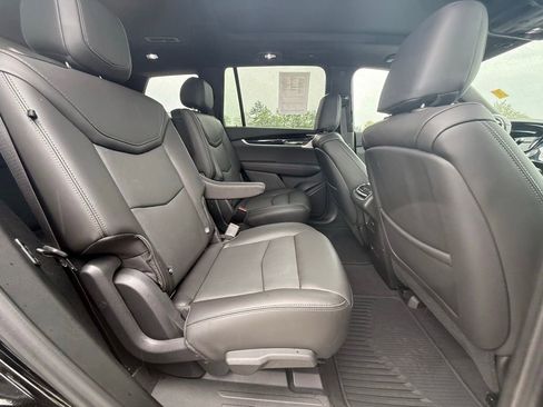 Certified 2024 Cadillac XT6 Premium Luxury AWD/4WD image 31
