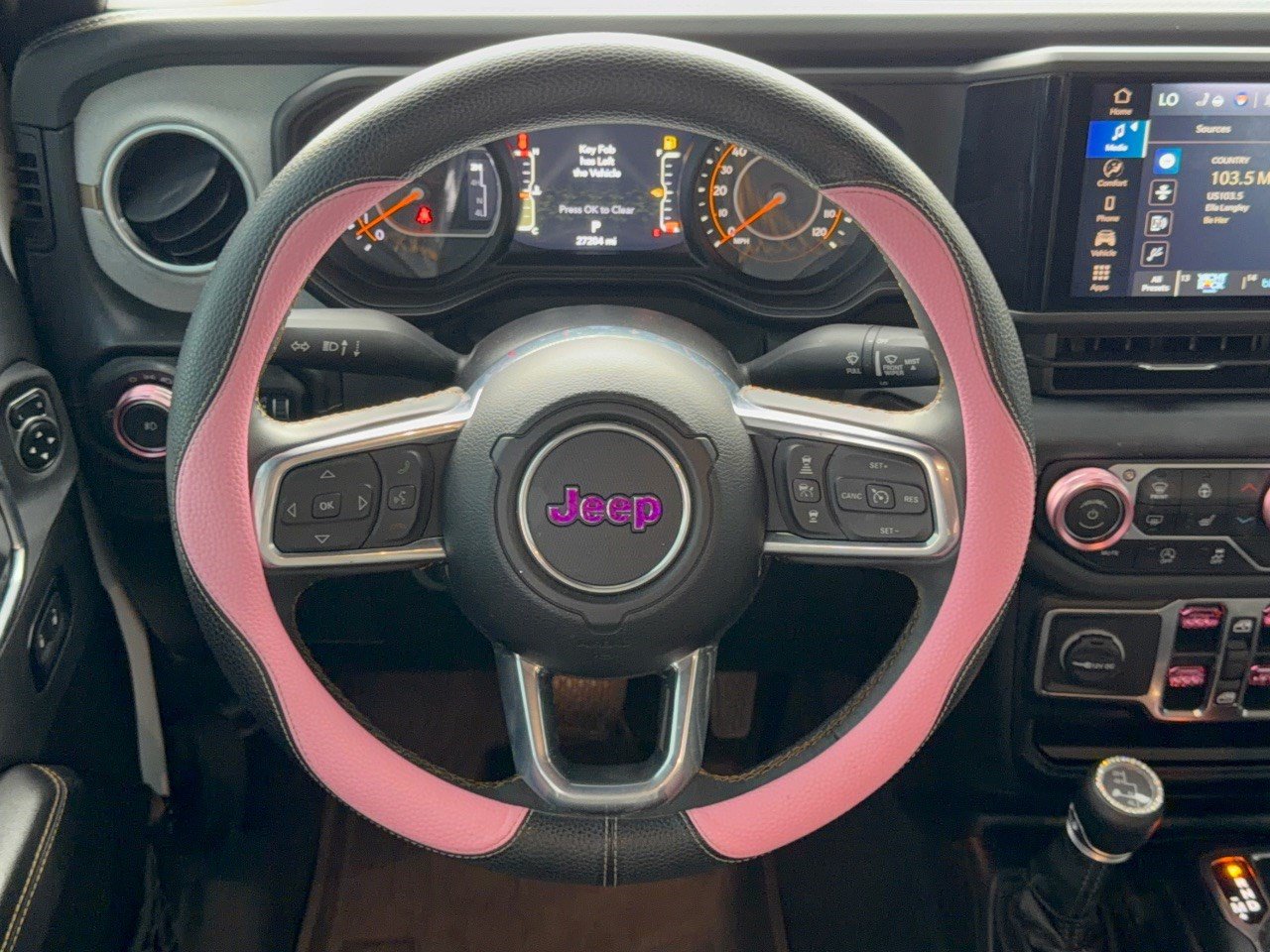 Used 2024 Jeep Wrangler Unlimited Sahara AWD/4WD image 10