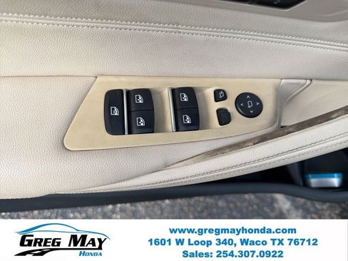 Used 2019 BMW 530e w/ Convenience Package RWD image 21