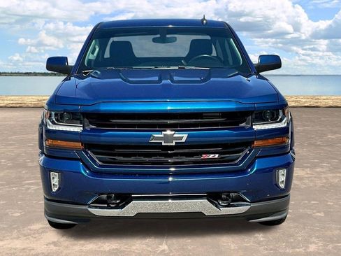 Used 2018 Chevrolet Silverado 1500 LT w/ All Star Edition AWD/4WD image 2