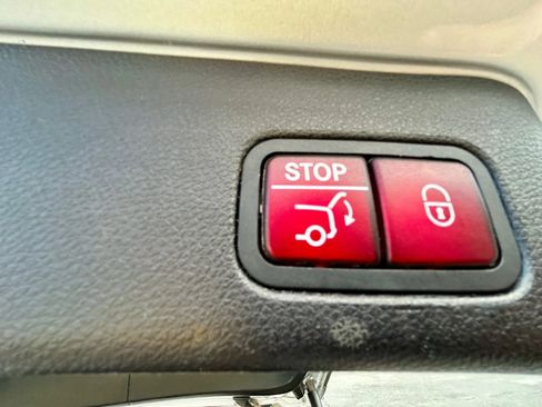 Used 2017 Mercedes-Benz GLE 350 4MATIC image 24