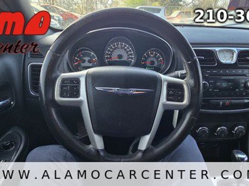 Used 2013 Chrysler 200 Touring image 34