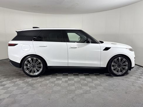 New 2026 Land Rover Range Rover Sport SE AWD/4WD image 8