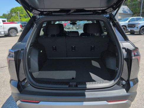 New 2026 Chevrolet Equinox LT AWD/4WD image 25