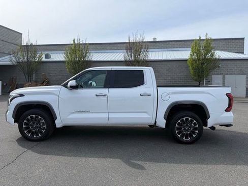 Used 2025 Toyota Tundra Limited AWD/4WD image 1