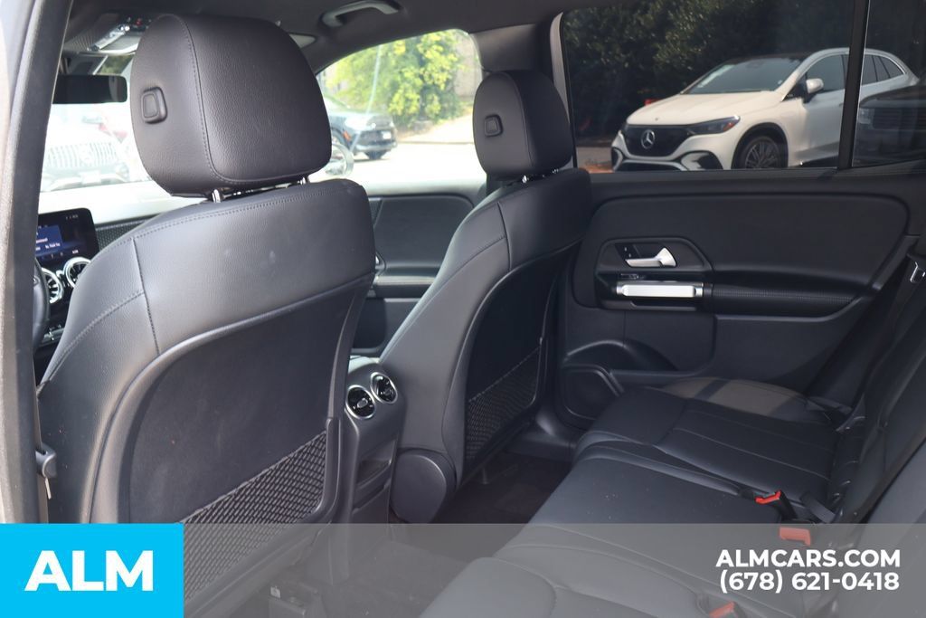 Used 2024 Mercedes-Benz GLB 250 image 18