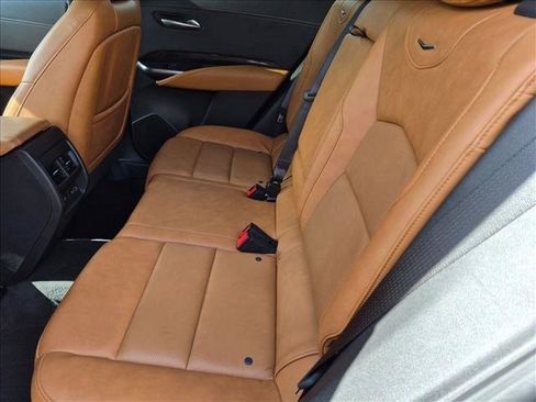 Used 2024 Cadillac XT4 Premium Luxury w/ Technology Package FWD image 19