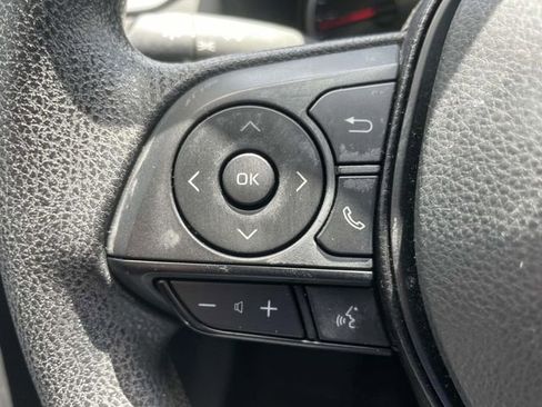 Used 2022 Toyota RAV4 XLE AWD/4WD image 30
