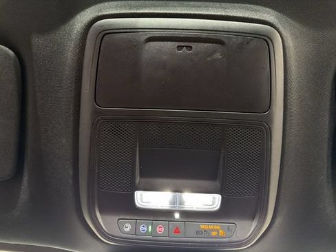 Certified 2025 Buick Enclave Preferred w/ LPO, Floor Liner Package AWD/4WD image 22