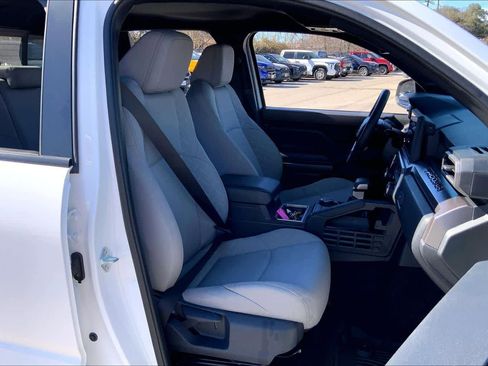 Used 2024 Toyota Tacoma SR5 image 9