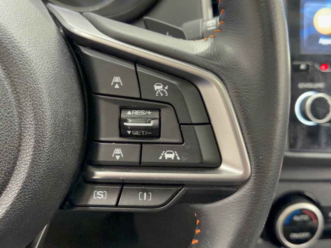 Used 2020 Subaru Crosstrek 2.0i Limited w/ Moonroof Package w/Navigation AWD/4WD image 19