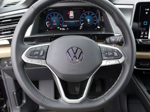 New 2026 Volkswagen Atlas Cross Sport SE AWD/4WD image 15
